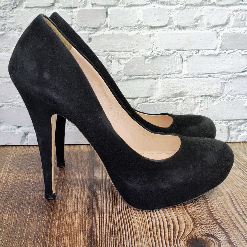 Miu Miu Black Velvet Suede Courts Pumps Heels EU 36 Bratz Jessica Rabbit Siren